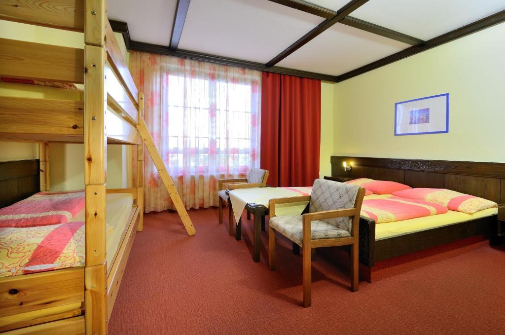 Mittagskogel Otel Ledenitzen Oda fotoğraf